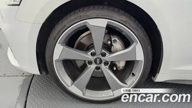 Audi A5 2019 — ფოტო 24/32