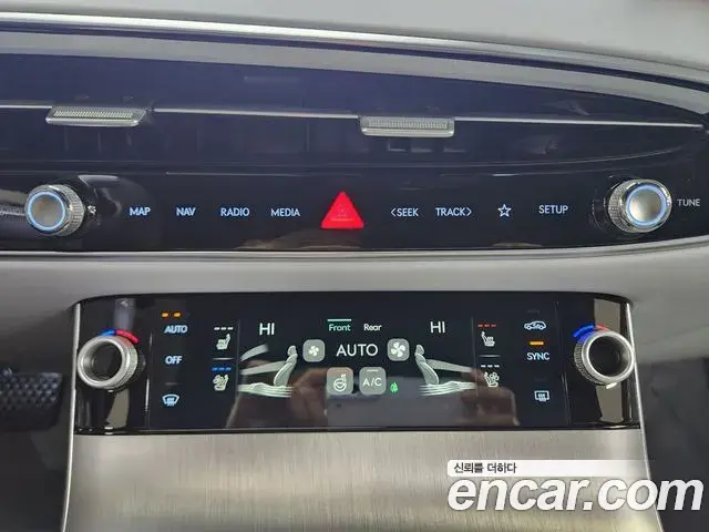 Genesis GV70 2026 — Photo 11/20