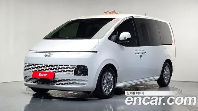 Hyundai Staria, 2022