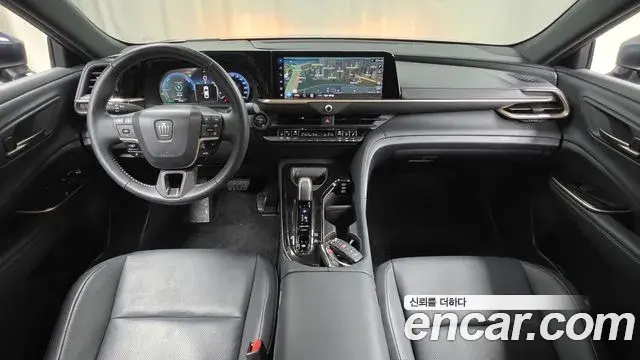 Toyota Crown Crossover 2025 — Photo 7/20