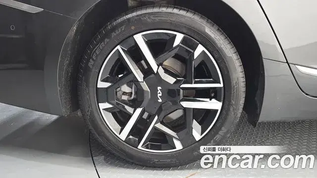 Kia K8 2025 — Photo 29/31