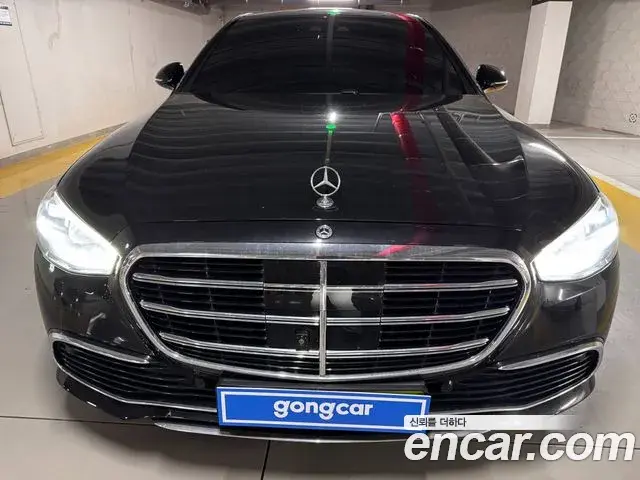Mercedes-Benz S-Class 2022 — Photo 2/18