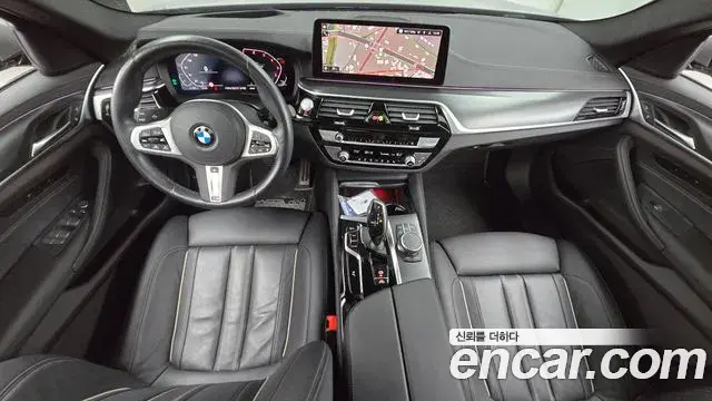 BMW 5 Series 2022 — Şəkil 2/20