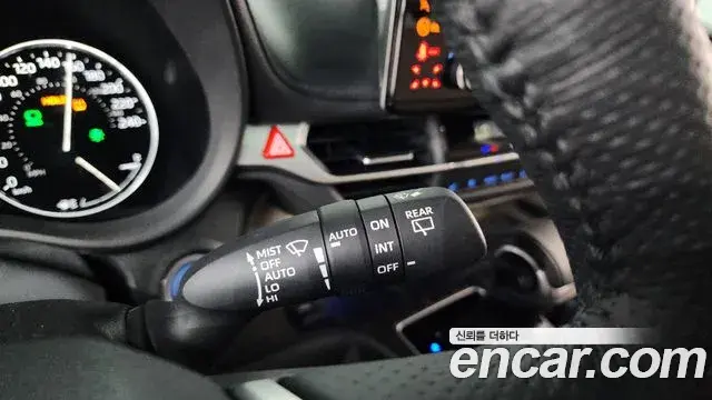 Toyota Sienna 2022 — Şəkil 13/37