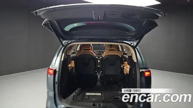 Kia Carnival 2021 — Photo 20/20