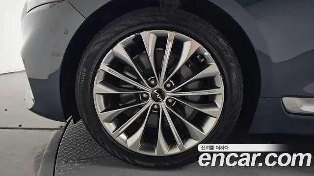 Kia The K9 2022 — Photo 5/20