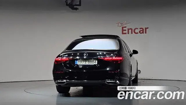 Mercedes-Benz S-Class 2022 — Photo 4/20