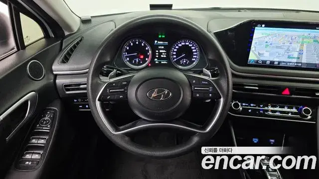 Hyundai Sonata Hybrid 2022 — Şəkil 14/31