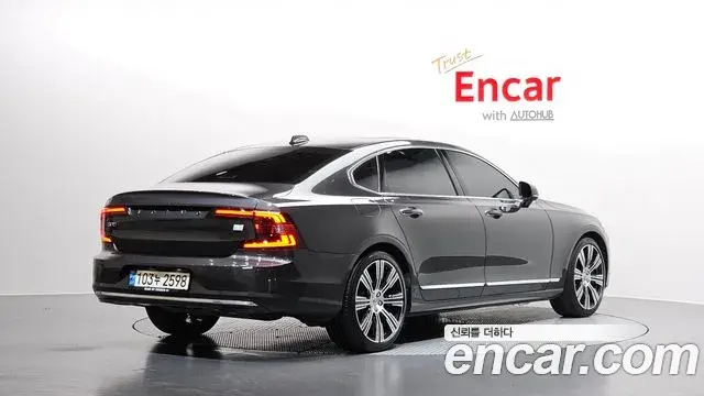 Volvo S90 2021 — Photo 2/20