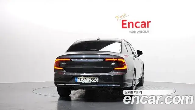 Volvo S90 2021 — Photo 4/20