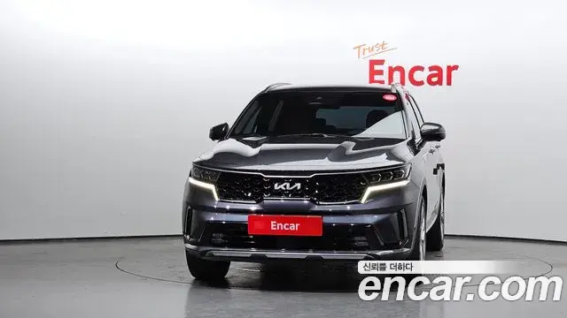 Kia Sorento 2023 — Фото 3/20