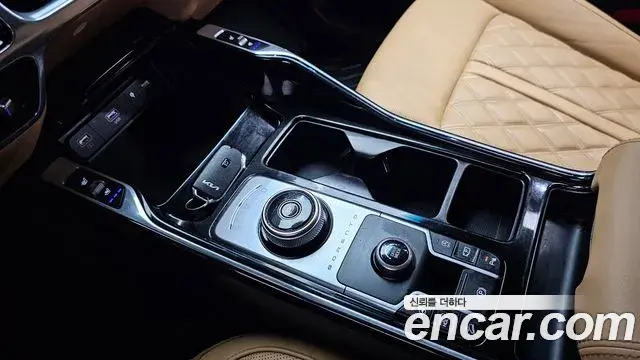 Kia Sorento 2023 — Фото 9/20