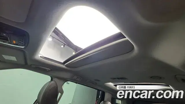 Kia Carnival 2024 — Photo 17/20