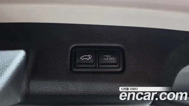 Kia Carnival 2024 — Photo 18/20