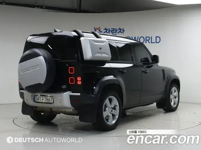 Land Rover Defender, 2021