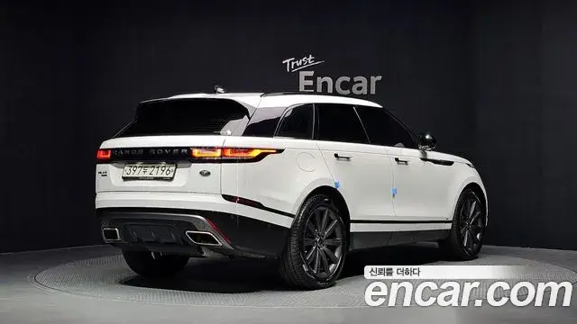 Land Rover Range Rover Velar 2019 — Photo 2/20