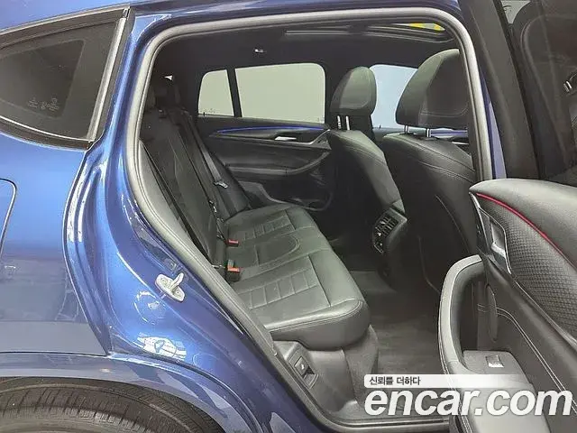 BMW X4 2022 — Photo 17/20