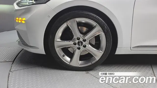 Kia K8 2021 — Photo 5/20