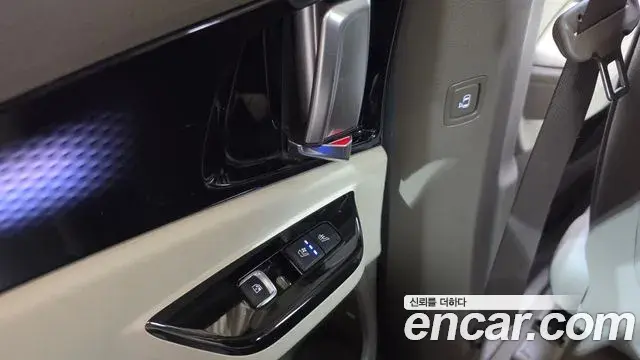 Kia Carnival 2021 — Şəkil 19/20