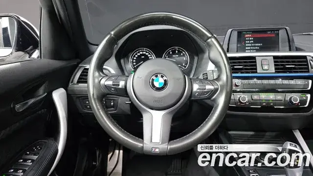 BMW 1 Series 2018 — Şəkil 14/20