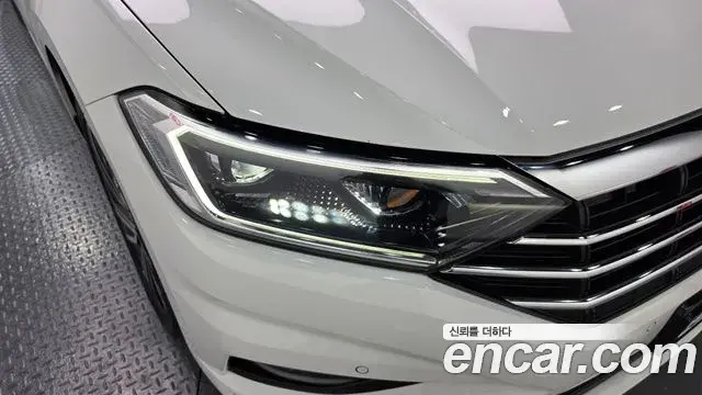 Volkswagen Jetta 2021 — Photo 16/30
