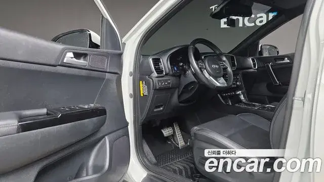 Kia Sportage The Bold 2018 — ფოტო 31/33