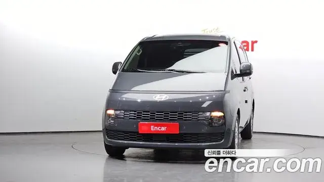 Hyundai Staria 2026 — Фото 3/20