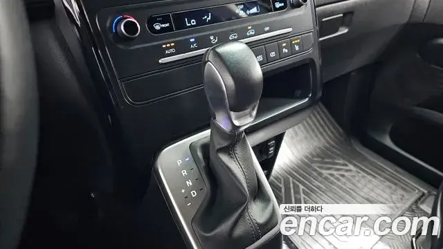 Hyundai Staria 2026 — Фото 9/20