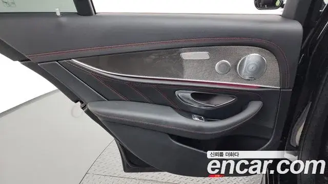 Mercedes-Benz E-Class 2018 — Şəkil 5/36