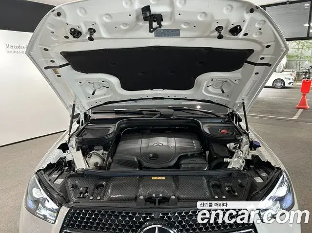 Mercedes-Benz GLE-Class 2026 — Photo 5/19