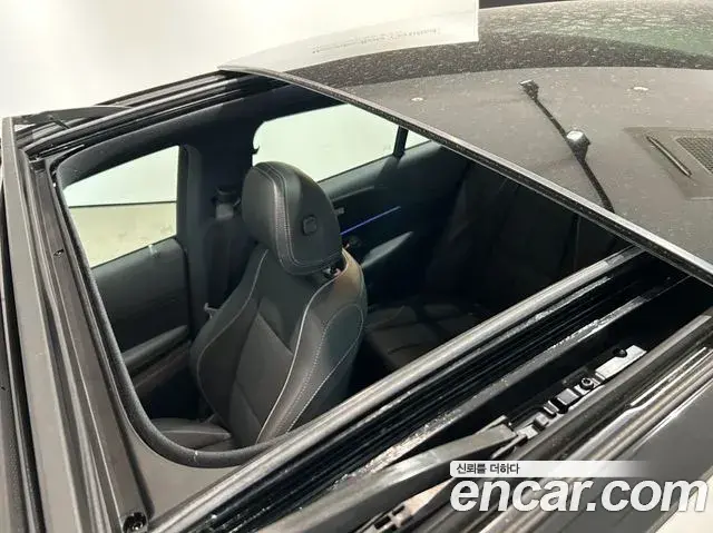 Mercedes-Benz GLE-Class 2026 — Photo 15/19