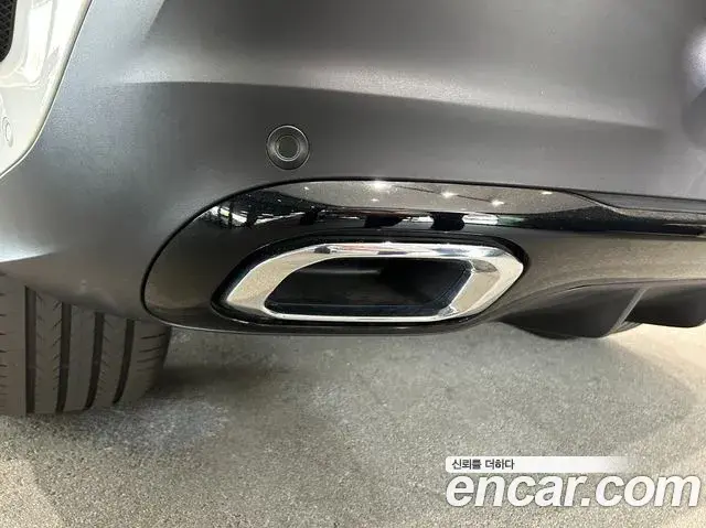 Mercedes-Benz GLE-Class 2026 — Photo 17/19
