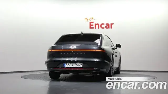 Hyundai Grandeur 2023 — Photo 4/20