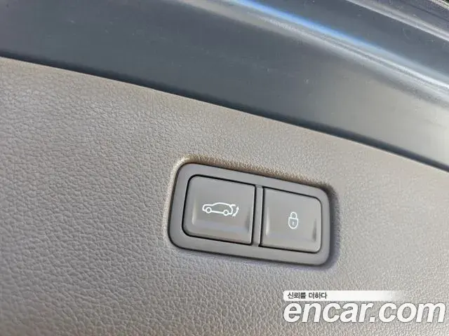 Genesis GV80 2023 — Photo 19/20