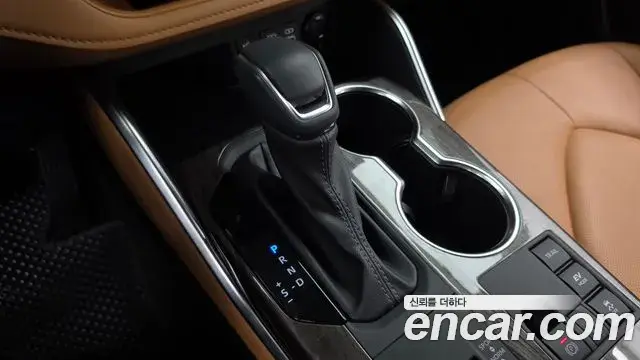 Toyota Highlander 2025 — Photo 9/20
