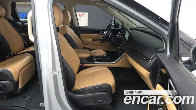 Kia Carnival 2022 — Фото 11/20