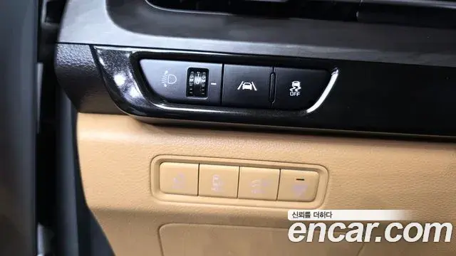Kia Carnival 2022 — Фото 17/20