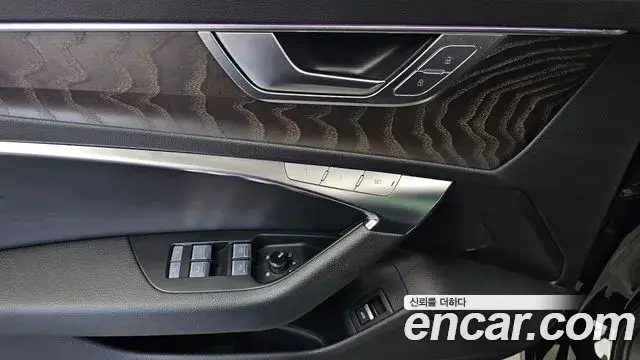Audi A6 2021 — Photo 16/33
