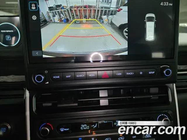 Hyundai Staria 2026 — Photo 12/17