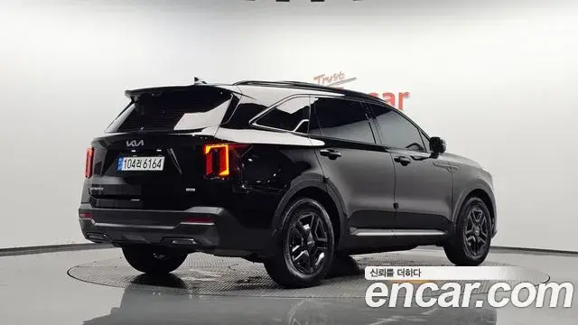Kia Sorento 2024 — Фото 2/20