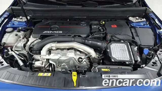 Mercedes-Benz GLB-Class 2025 — Фото 5/18