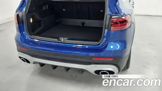 Mercedes-Benz GLB-Class 2025 — Фото 11/18