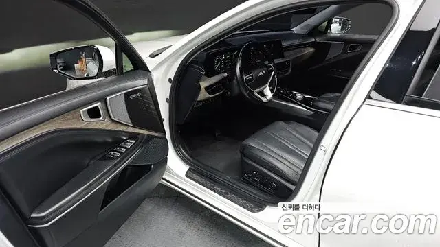 Kia K8 2021 — Şəkil 10/20