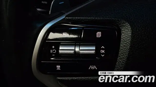 Kia K8 2021 — Şəkil 17/20