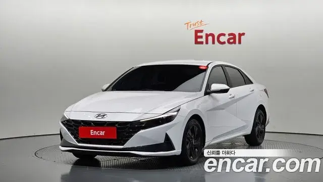 Hyundai Avante 2022 — Фото 1/20