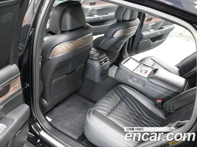 Genesis G90 2022 — Şəkil 11/20