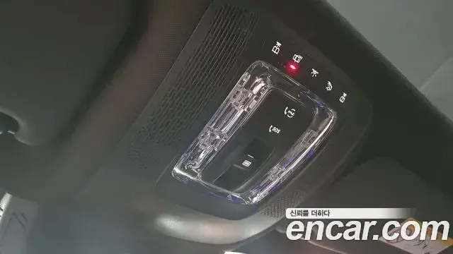 Mercedes-Benz GLB-Class 2023 — Фото 17/18