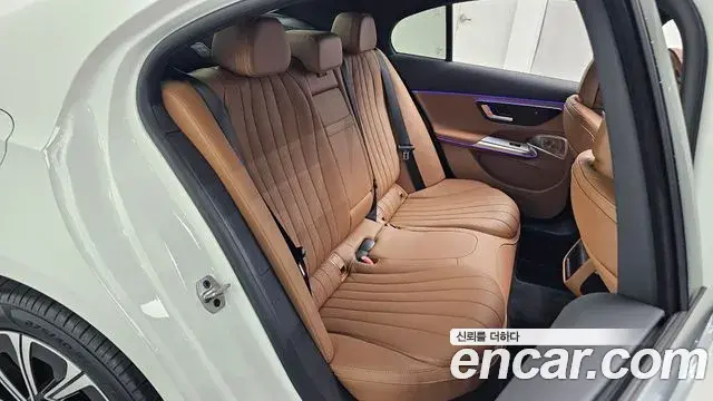 Mercedes-Benz E-Class 2025 — Şəkil 11/20