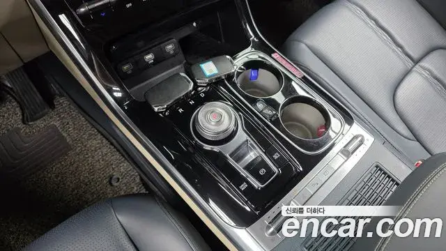 Kia Carnival 2021 — Şəkil 9/20