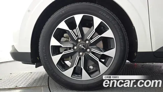 Kia Carnival 2022 — Photo 4/20